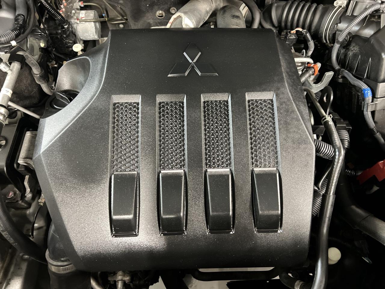 2022 Mitsubishi Eclipse Cross SE AWD | HTD SEATS/STEERING |CARPLAY | 18IN ALLOYS Photo