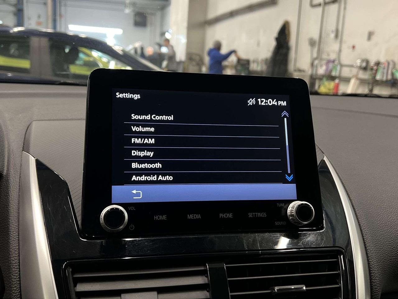 2022 Mitsubishi Eclipse Cross SE AWD | HTD SEATS/STEERING |CARPLAY | 18IN ALLOYS Photo