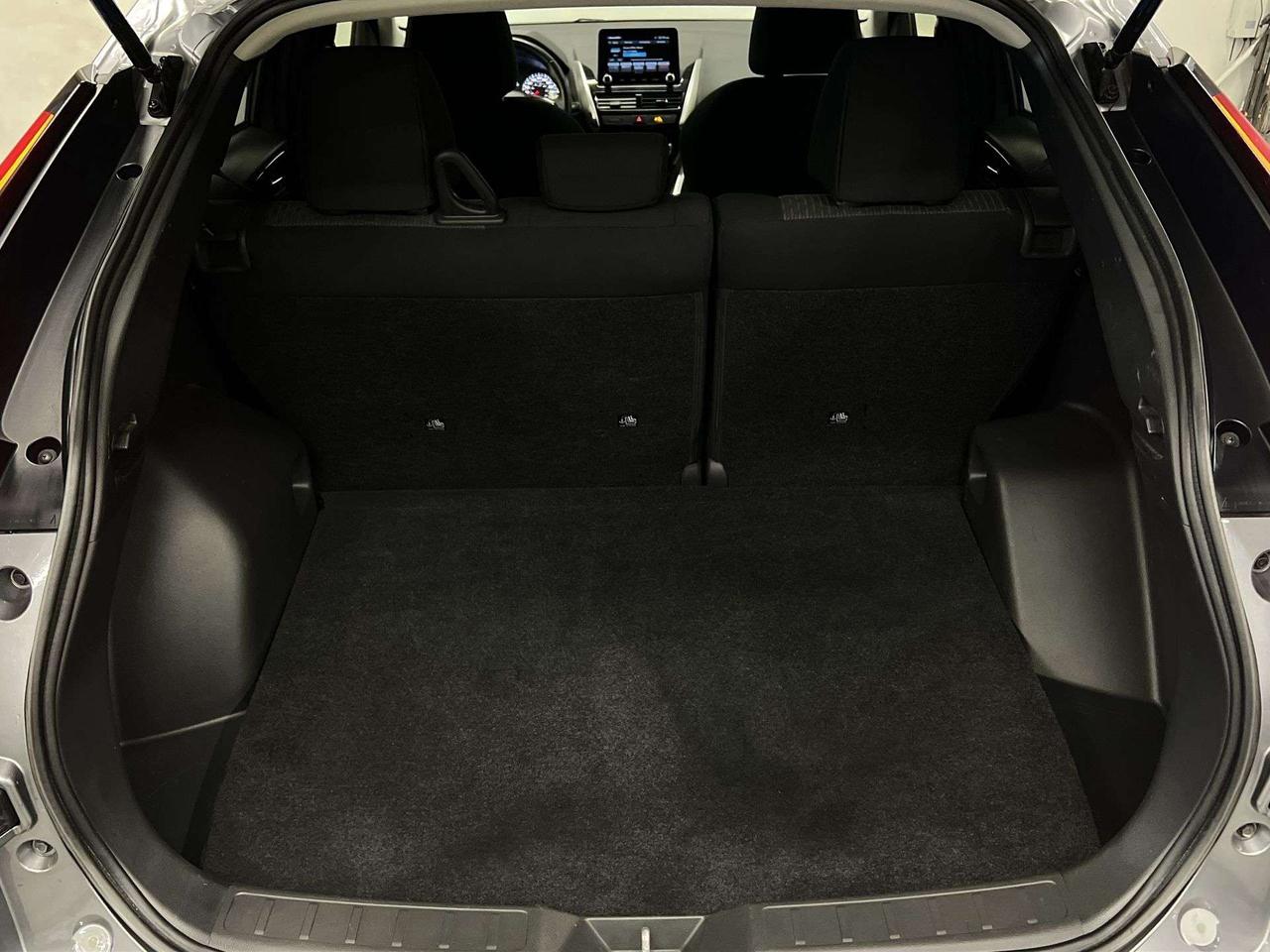 2022 Mitsubishi Eclipse Cross SE AWD | HTD SEATS/STEERING |CARPLAY | 18IN ALLOYS Photo