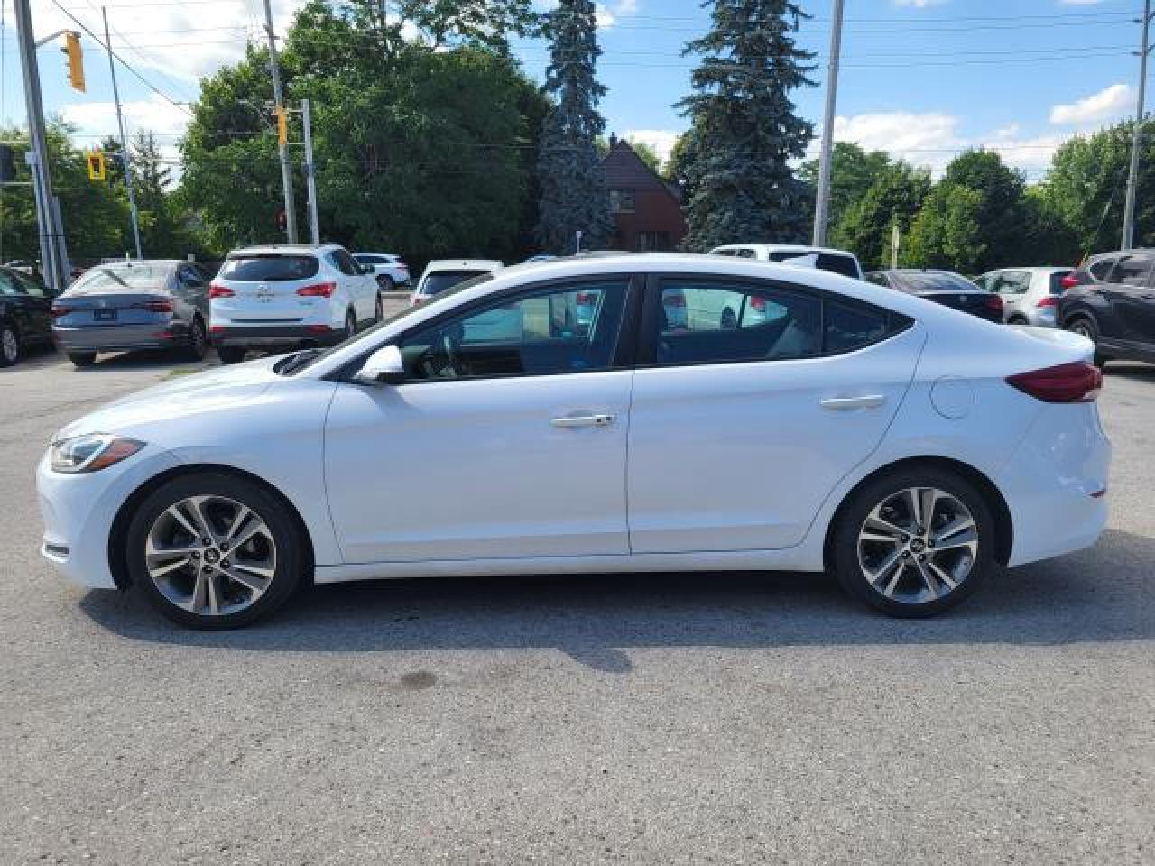 2017 Hyundai Elantra Limited Photo6