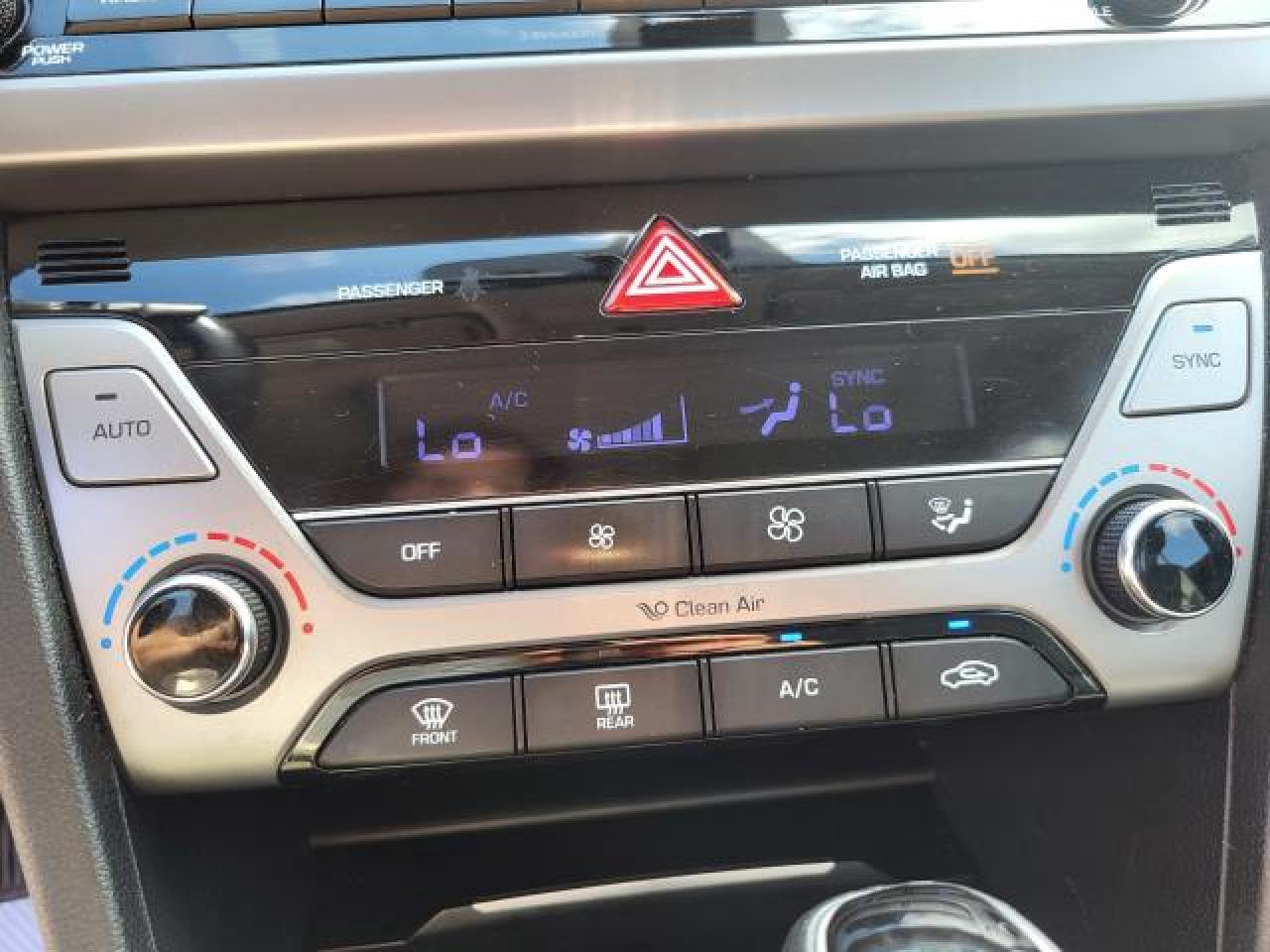 2017 Hyundai Elantra Limited Photo