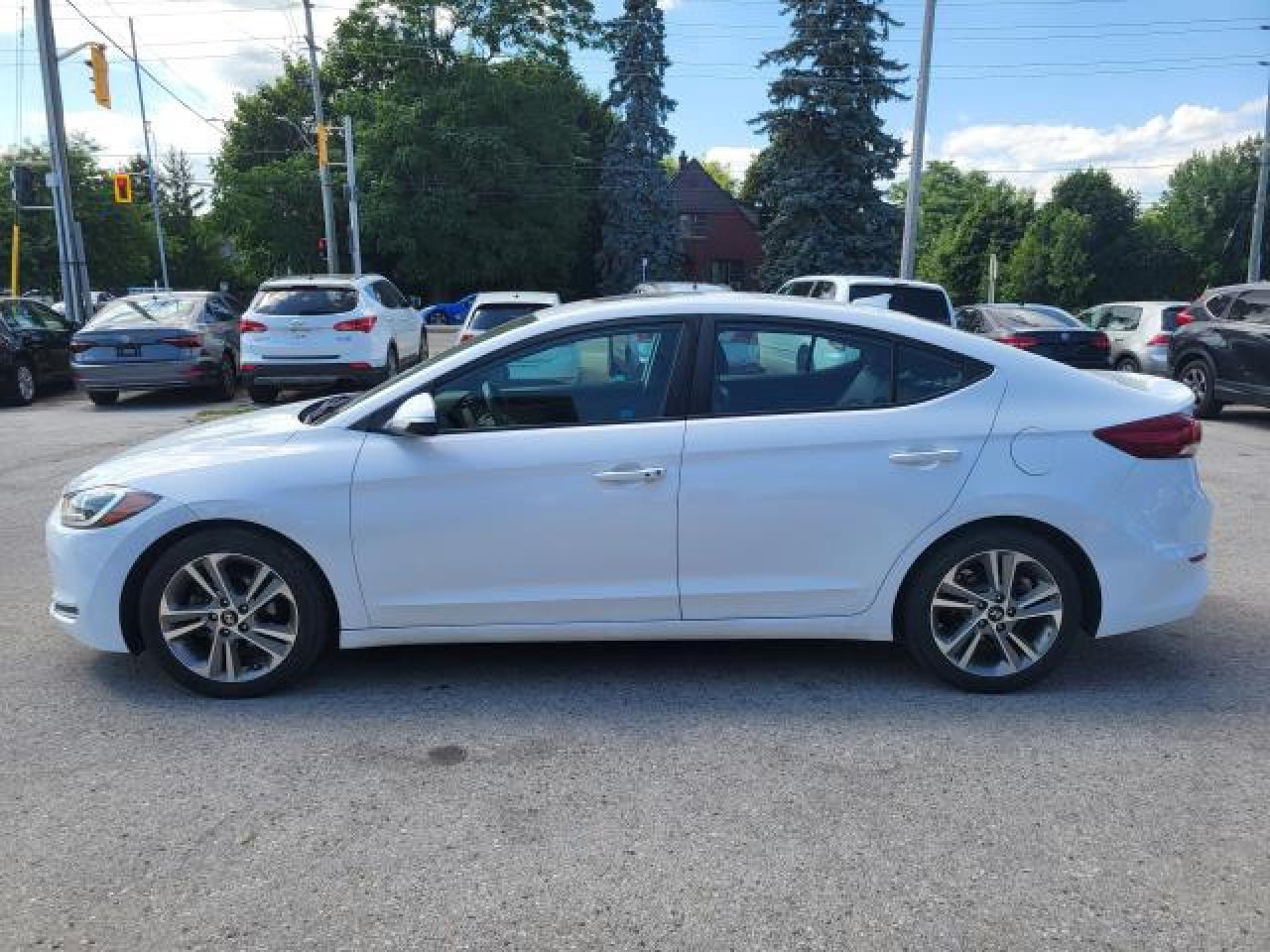 2017 Hyundai Elantra Limited Photo