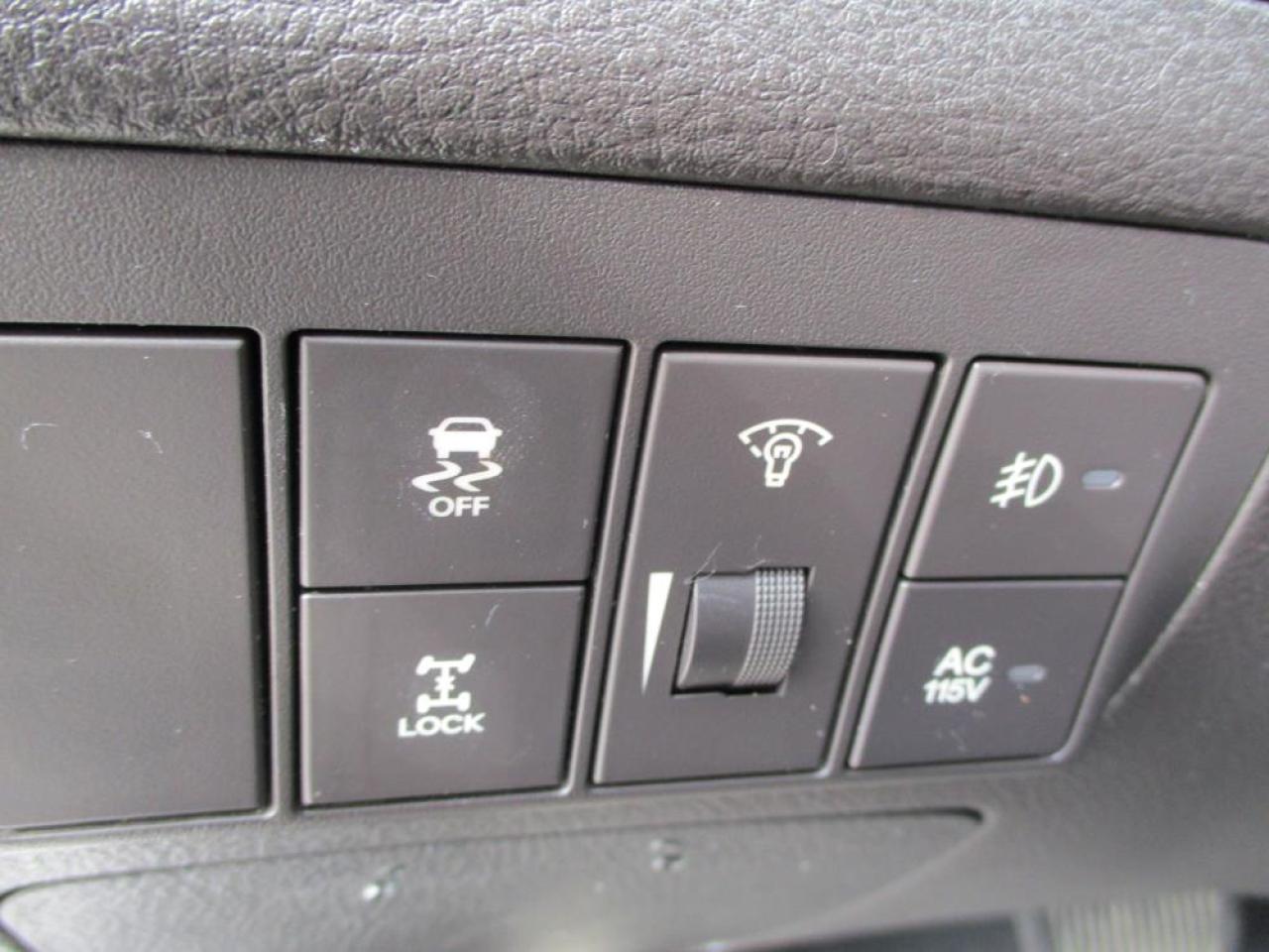 2011 Hyundai Santa Fe LIMITED  AWD Photo10