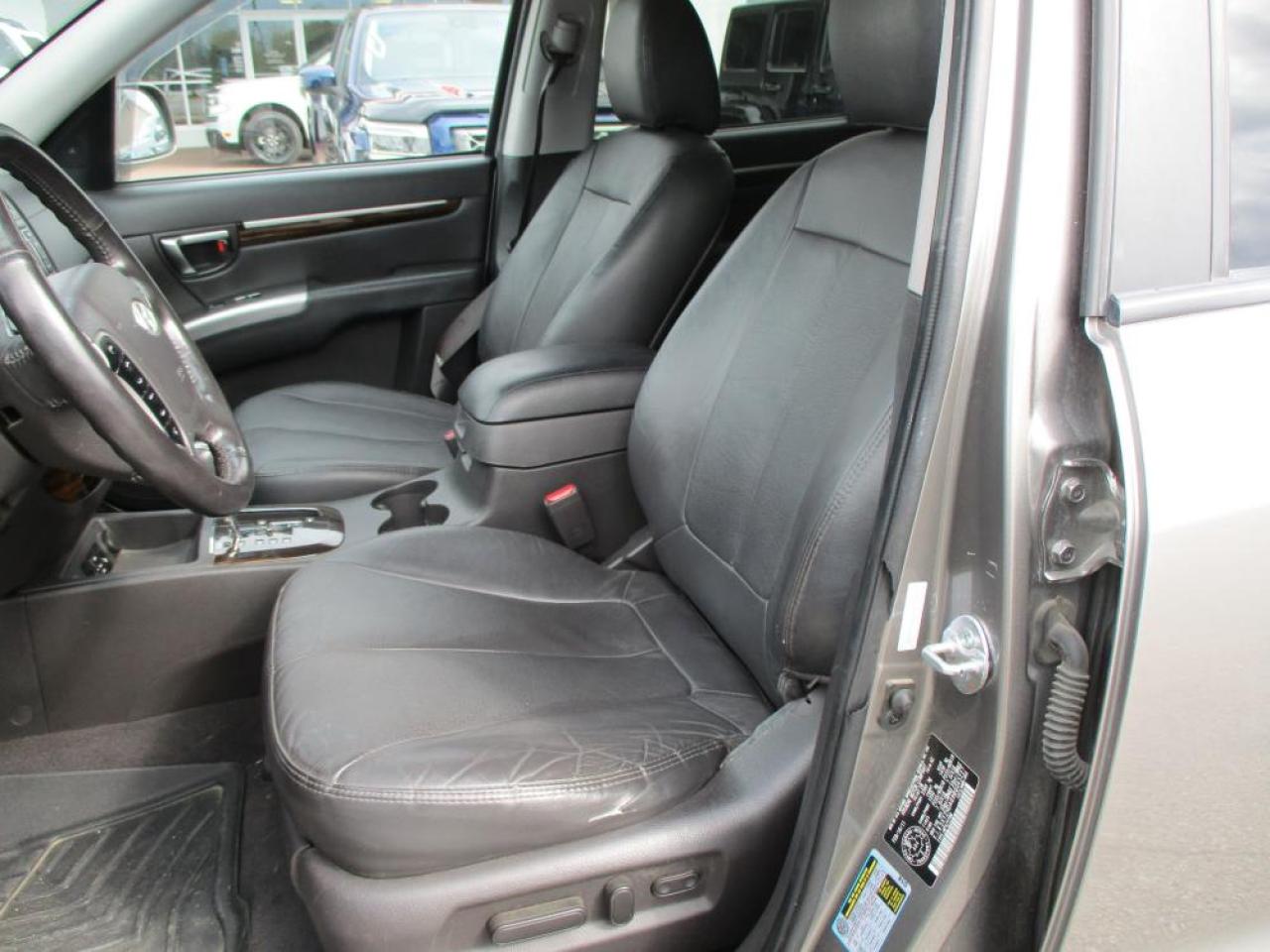 2011 Hyundai Santa Fe LIMITED  AWD Photo11