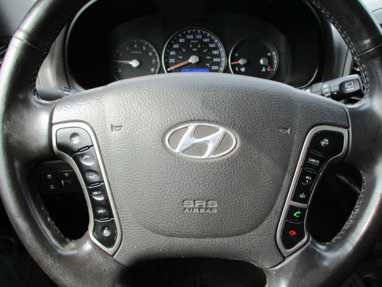 2011 Hyundai Santa Fe LIMITED  AWD Photo15