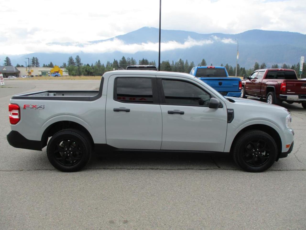 2022 Ford Maverick XLT FX4 AWD - Photo #4