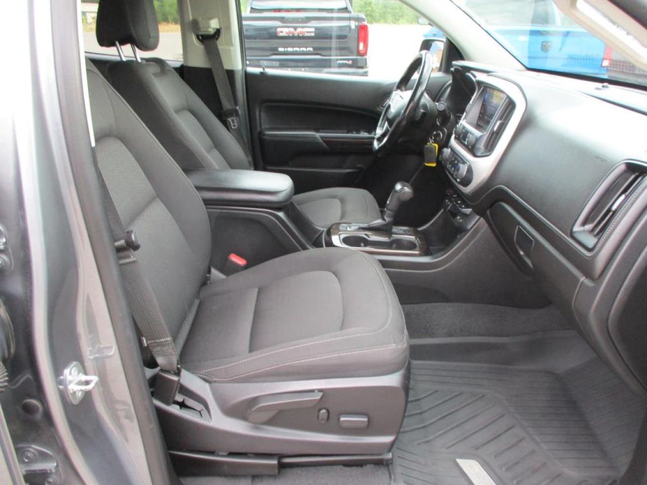 2020 GMC Canyon SLE CREW CAB 4WD Photo12