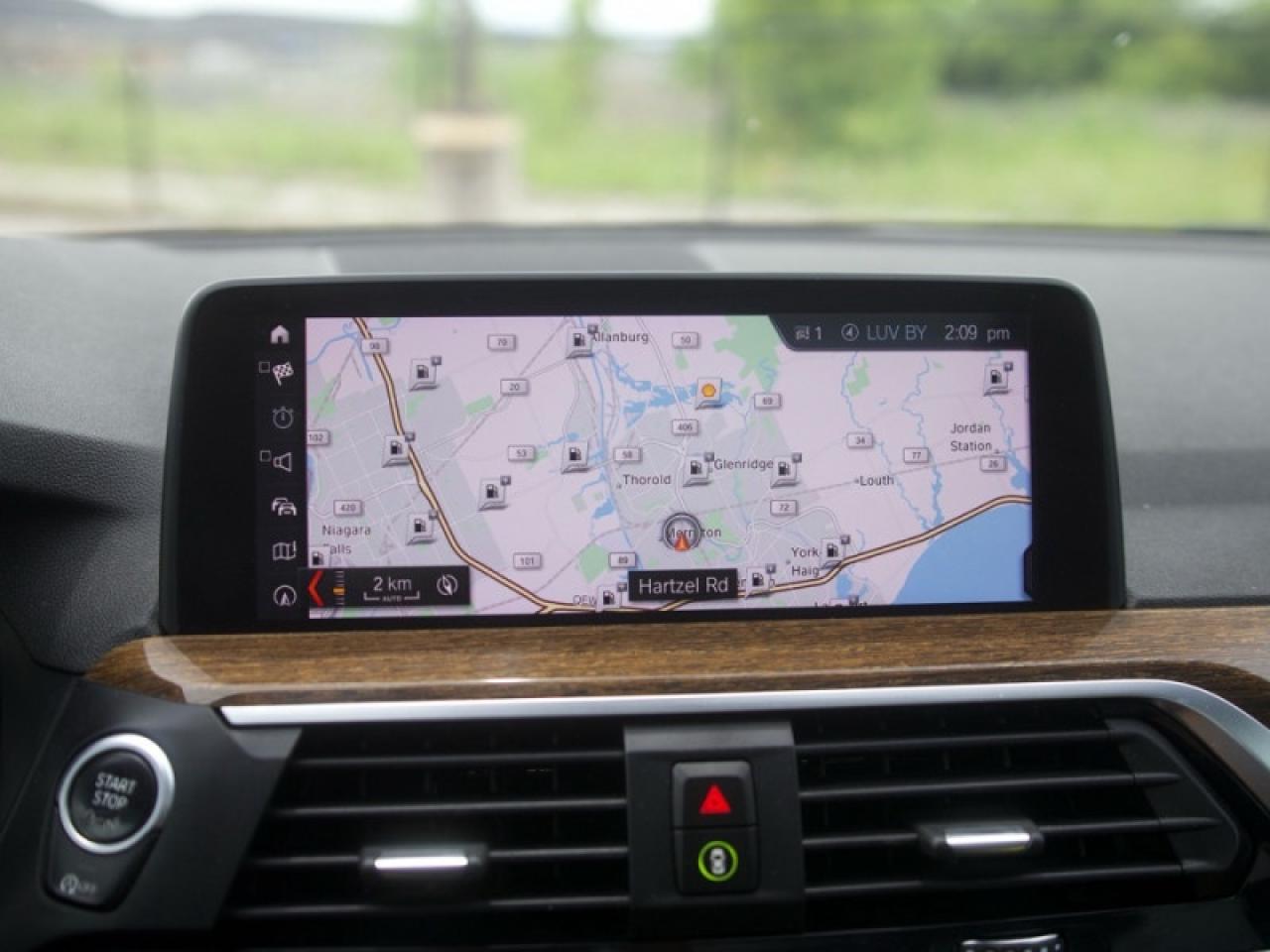 2019 BMW X3 xDrive 30i  **PREMIUM PACKAGE ESSENTIAL** Photo