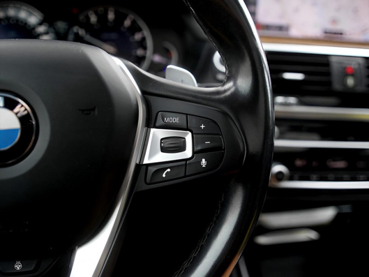 2019 BMW X3 xDrive 30i  **PREMIUM PACKAGE ESSENTIAL** Photo