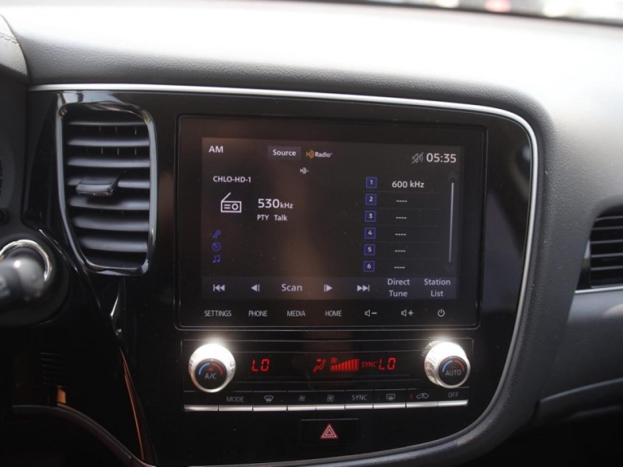 2020 Mitsubishi Outlander Phev SE  **14 SERVICE RECORDS** Photo