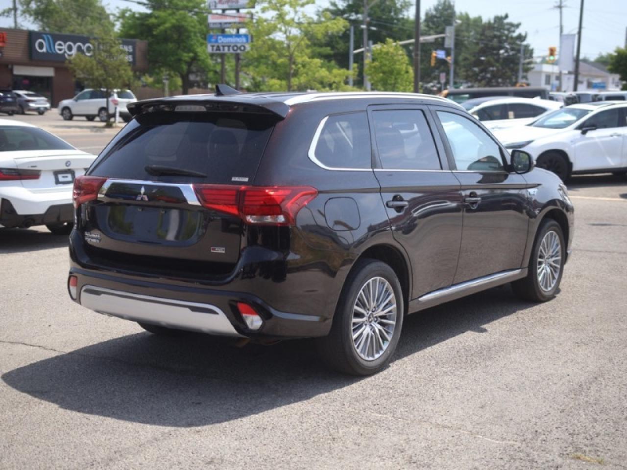 2020 Mitsubishi Outlander Phev SE  **14 SERVICE RECORDS** Photo