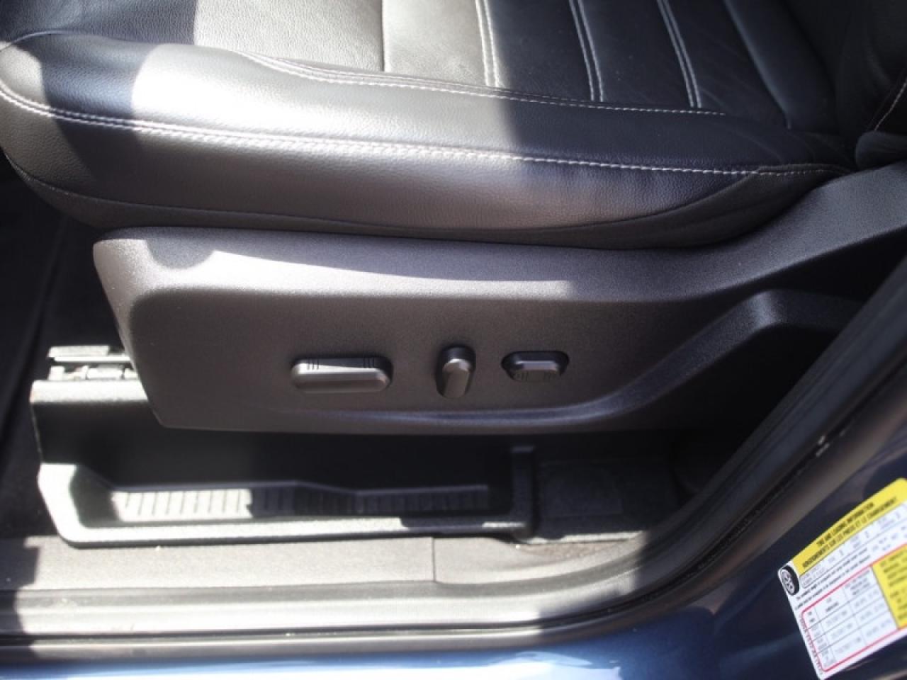 2018 Ford Escape SEL  **CANADIAN TOURING PACKAGE** Photo