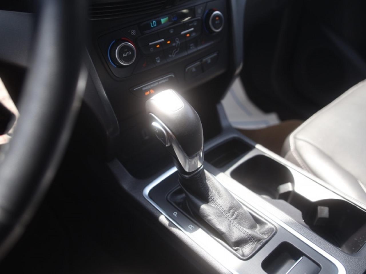 2018 Ford Escape SEL  **CANADIAN TOURING PACKAGE** Photo