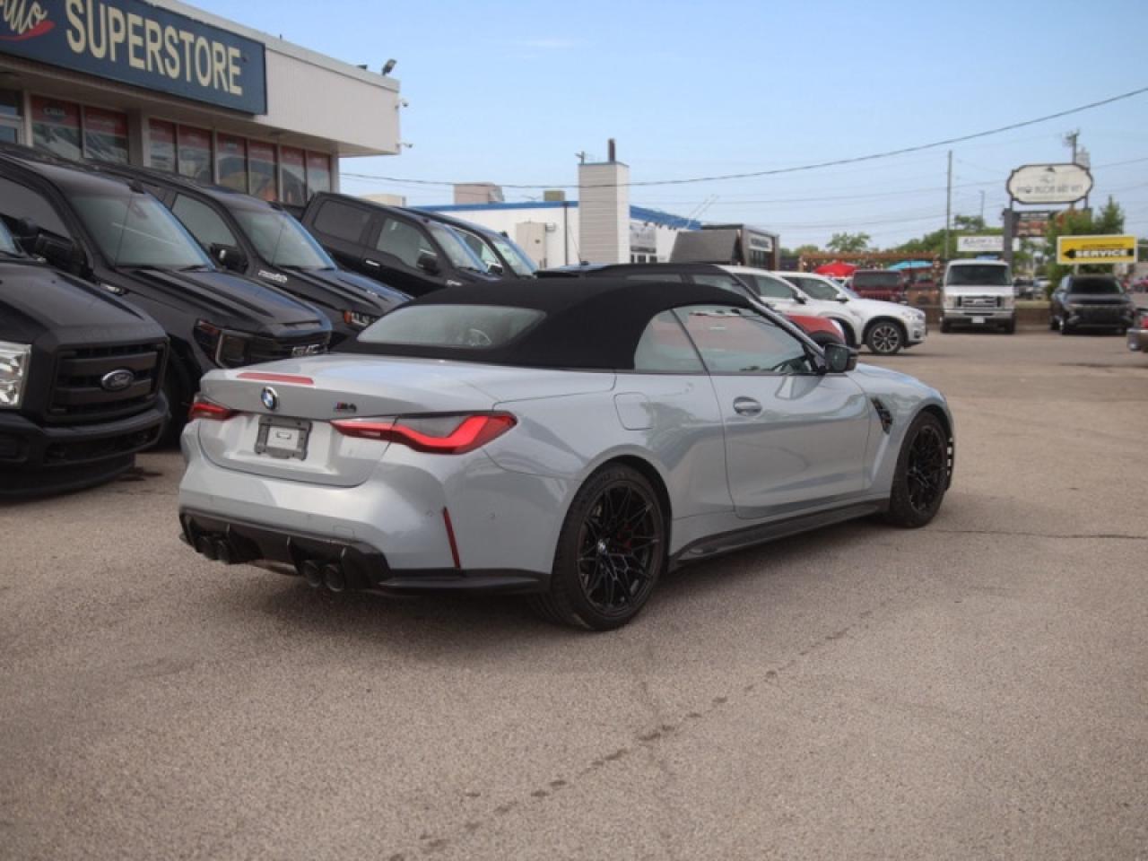 2022 BMW M4 Competition xDrive  **PRISTINE - LOW KMS** Photo4