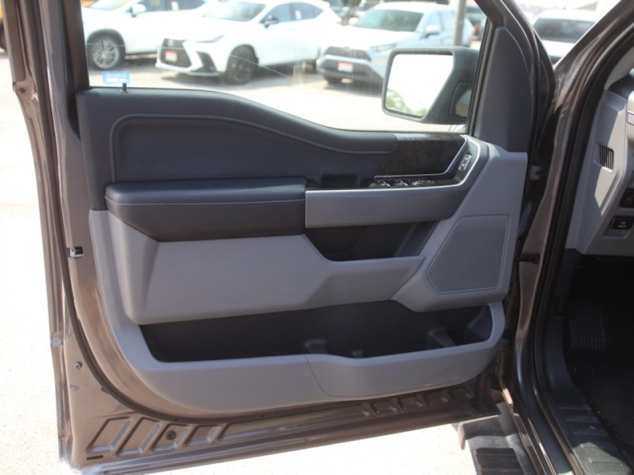 2022 Ford F-150 XLT  **2.7L ECOBOOST - EQUIP. GROUP 302A** Photo