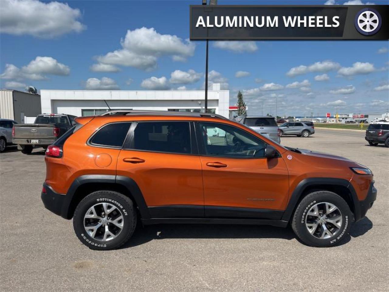 2015 Jeep Cherokee Trailhawk  - Bluetooth Photo1