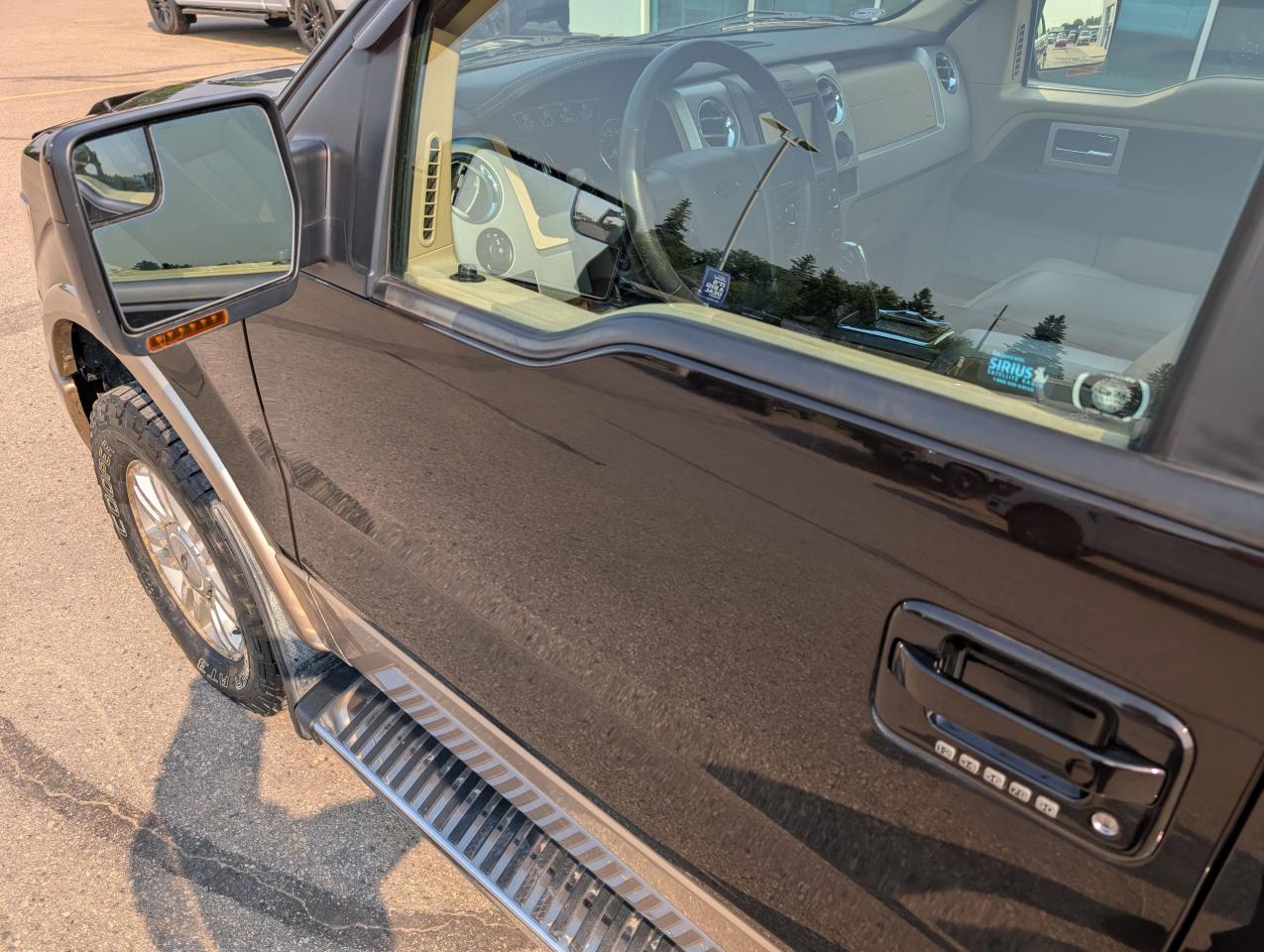 2014 Ford F-150 Lariat Photo5