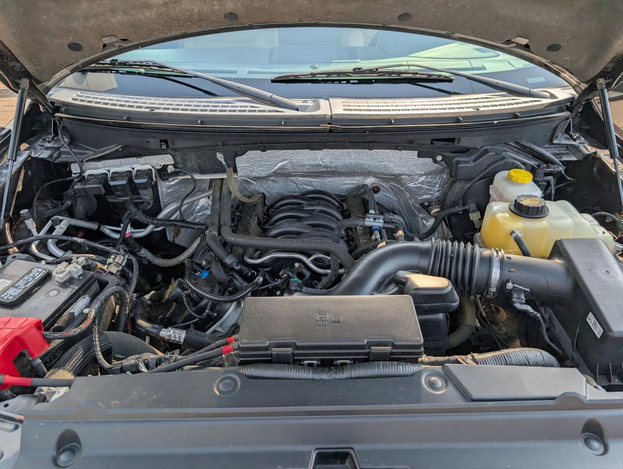 2014 Ford F-150 Lariat Photo5