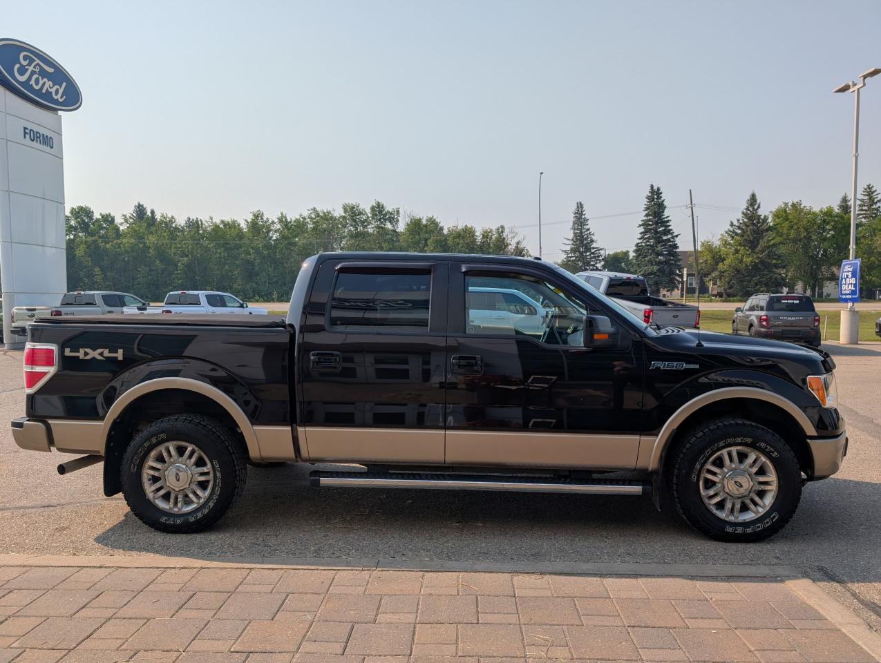 2014 Ford F-150 Lariat Photo4