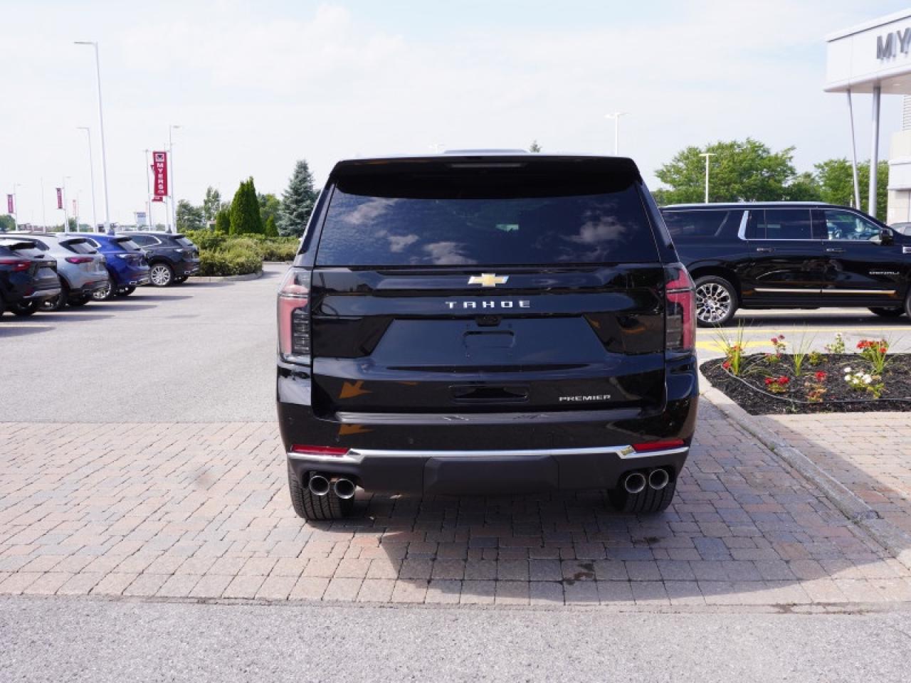 2025 Chevrolet Tahoe Premier  - Leather Seats Photo4