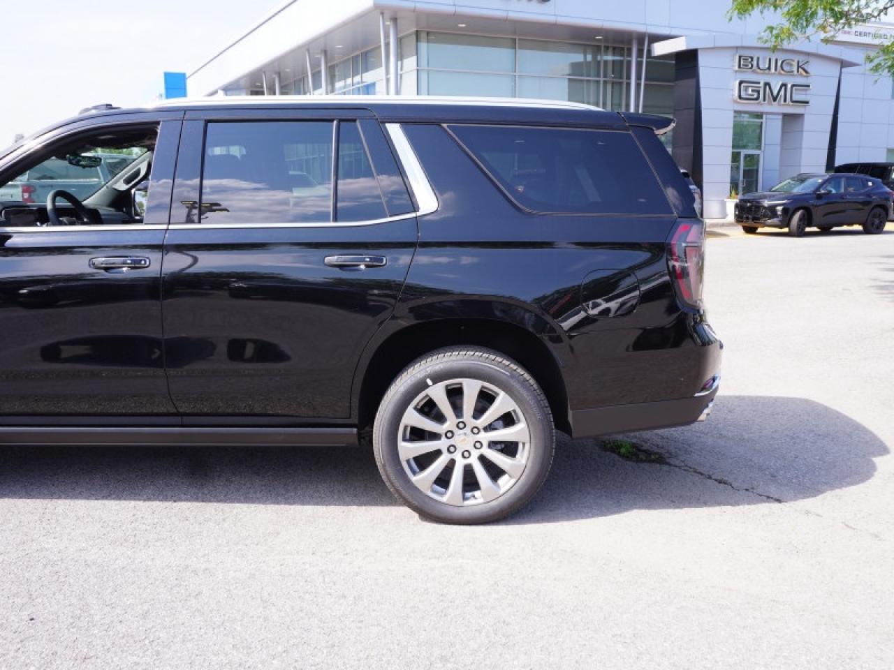 2025 Chevrolet Tahoe Premier  - Leather Seats Photo