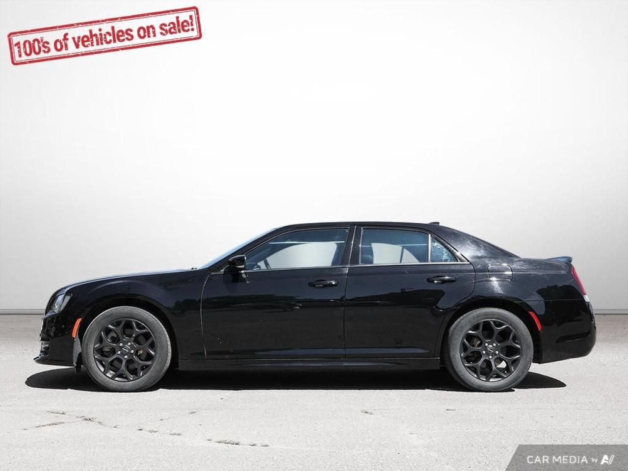 2023 Chrysler 300 300S Photo2