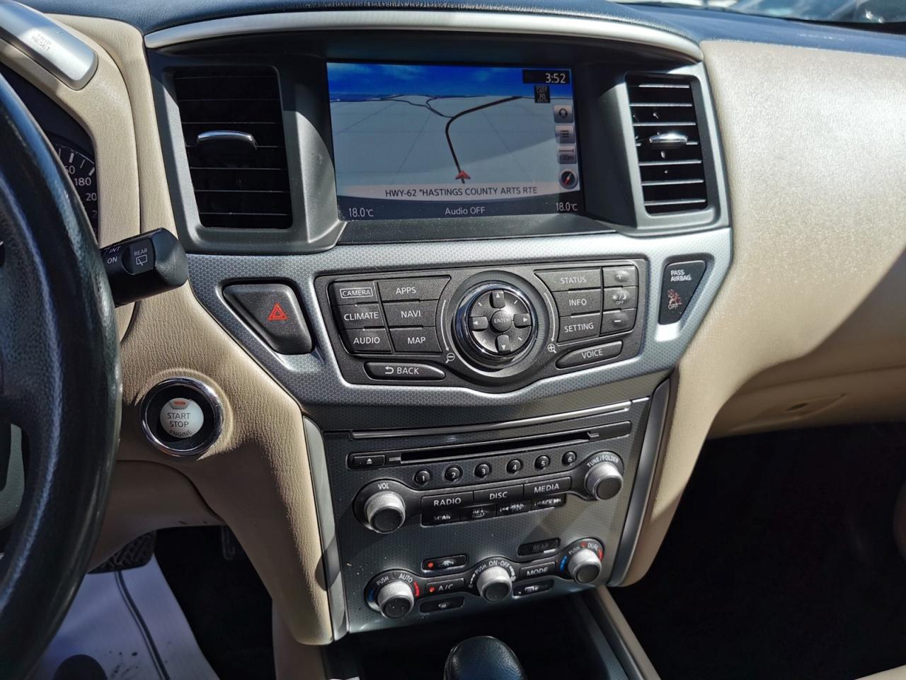 2017 Nissan Pathfinder SL 4WD - Photo #19