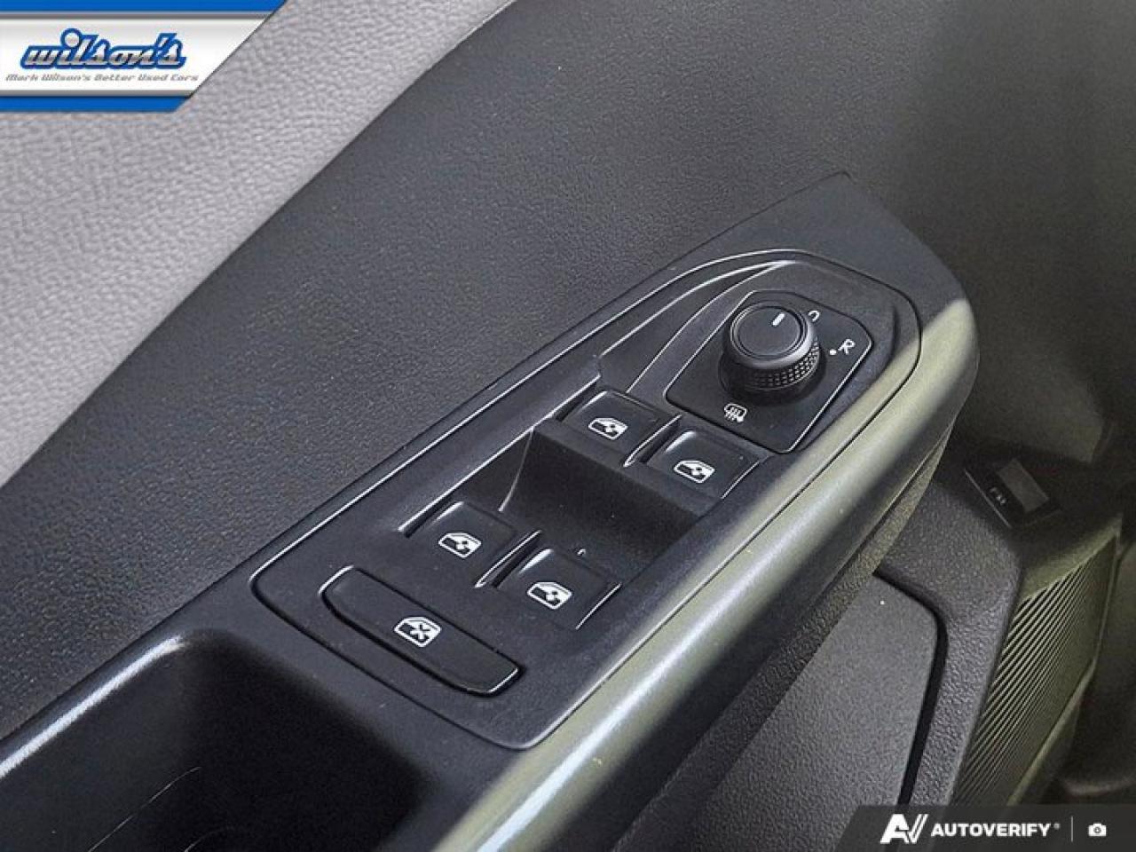 2022 Volkswagen Taos Highline 4Motion | Leather | Sunroof | Nav | Adaptive Cruise | Apple CarPlay | Android Auto & More ! Photo