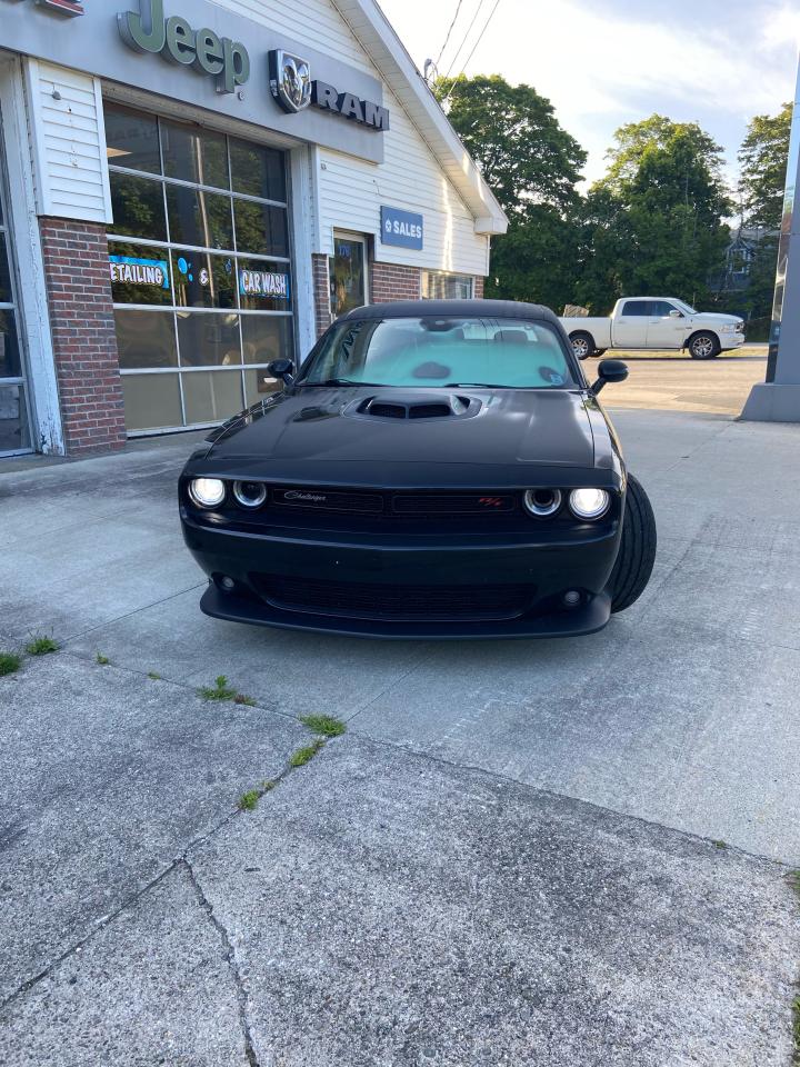 2017 Dodge Challenger R/T SHAKER Photo2