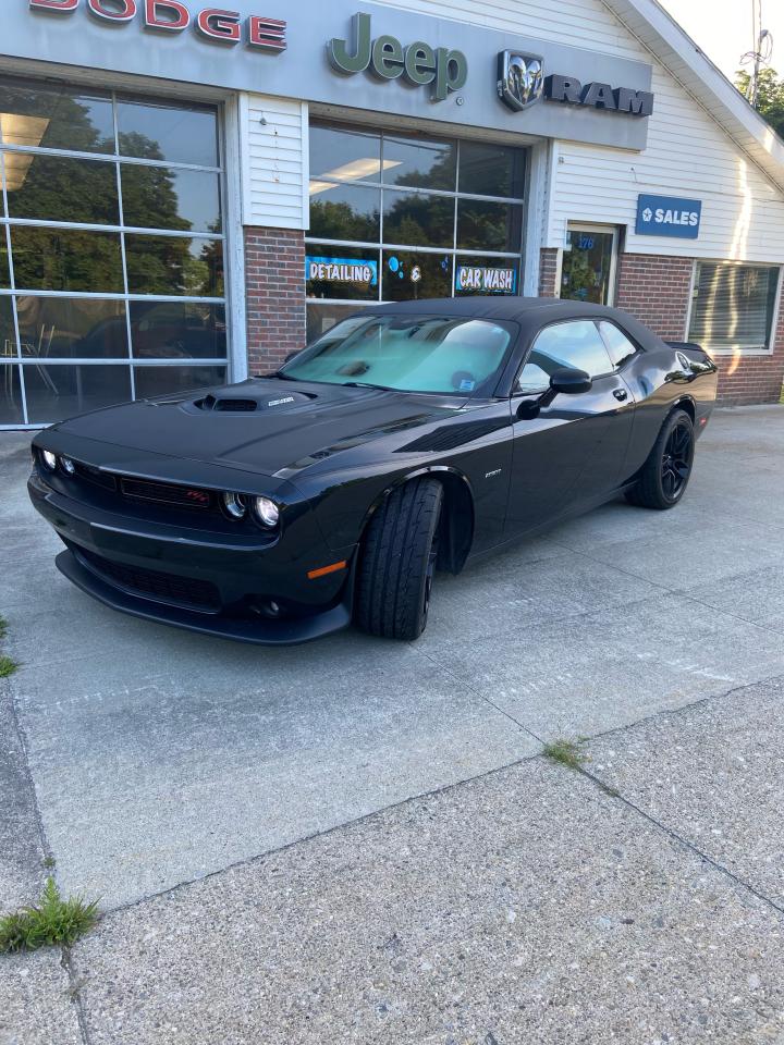 2017 Dodge Challenger R/T SHAKER