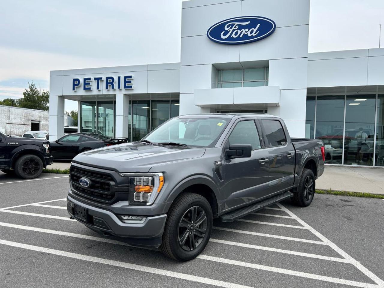 Used 2022 Ford F-150 XLT for sale in Kingston, ON