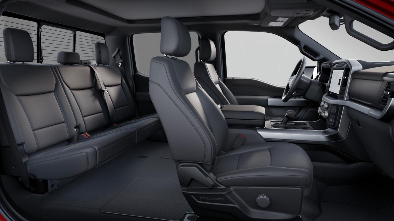 2025 Ford F-150 XLT Photo