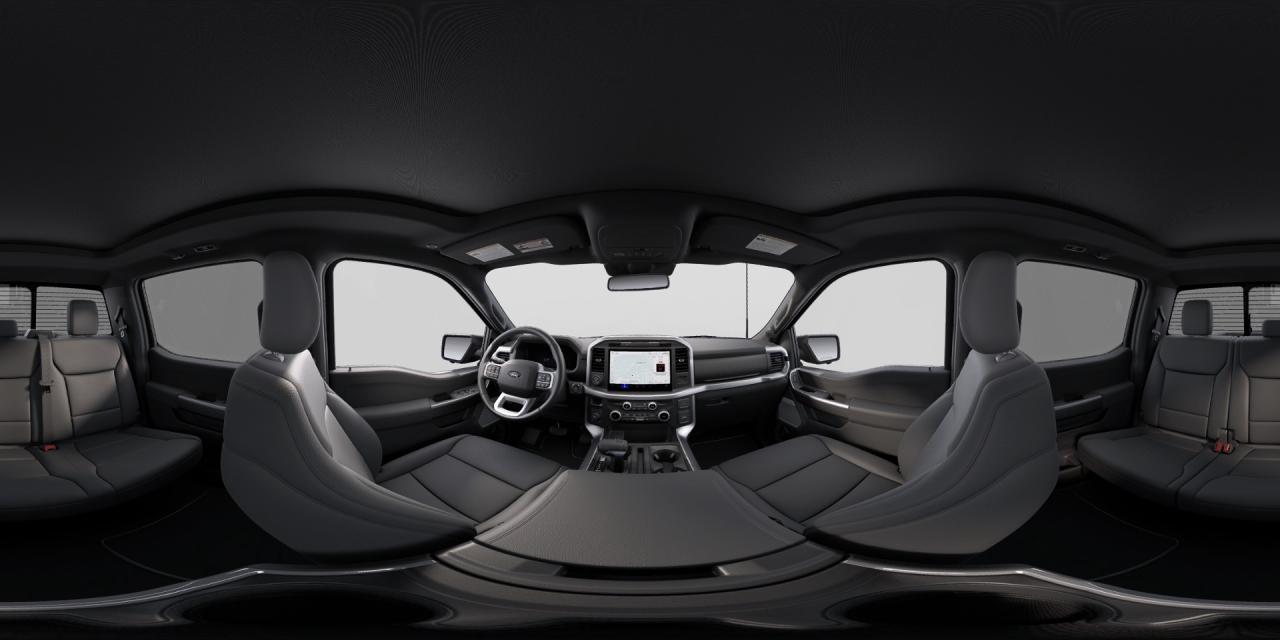 2025 Ford F-150 XLT Photo