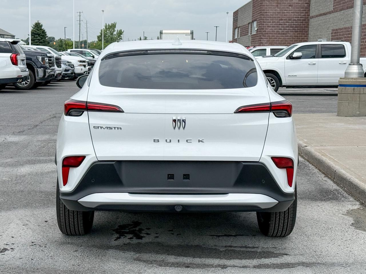 2025 Buick Envista Preferred 1.2L 3CYL WITH REMOTE START/ENTRY, HEATED SEATS, HEATED STEERING WHEEL, HD REAR VISION CAMERA, ANDROID AUTO AND APPLE CARPLAY Photo3