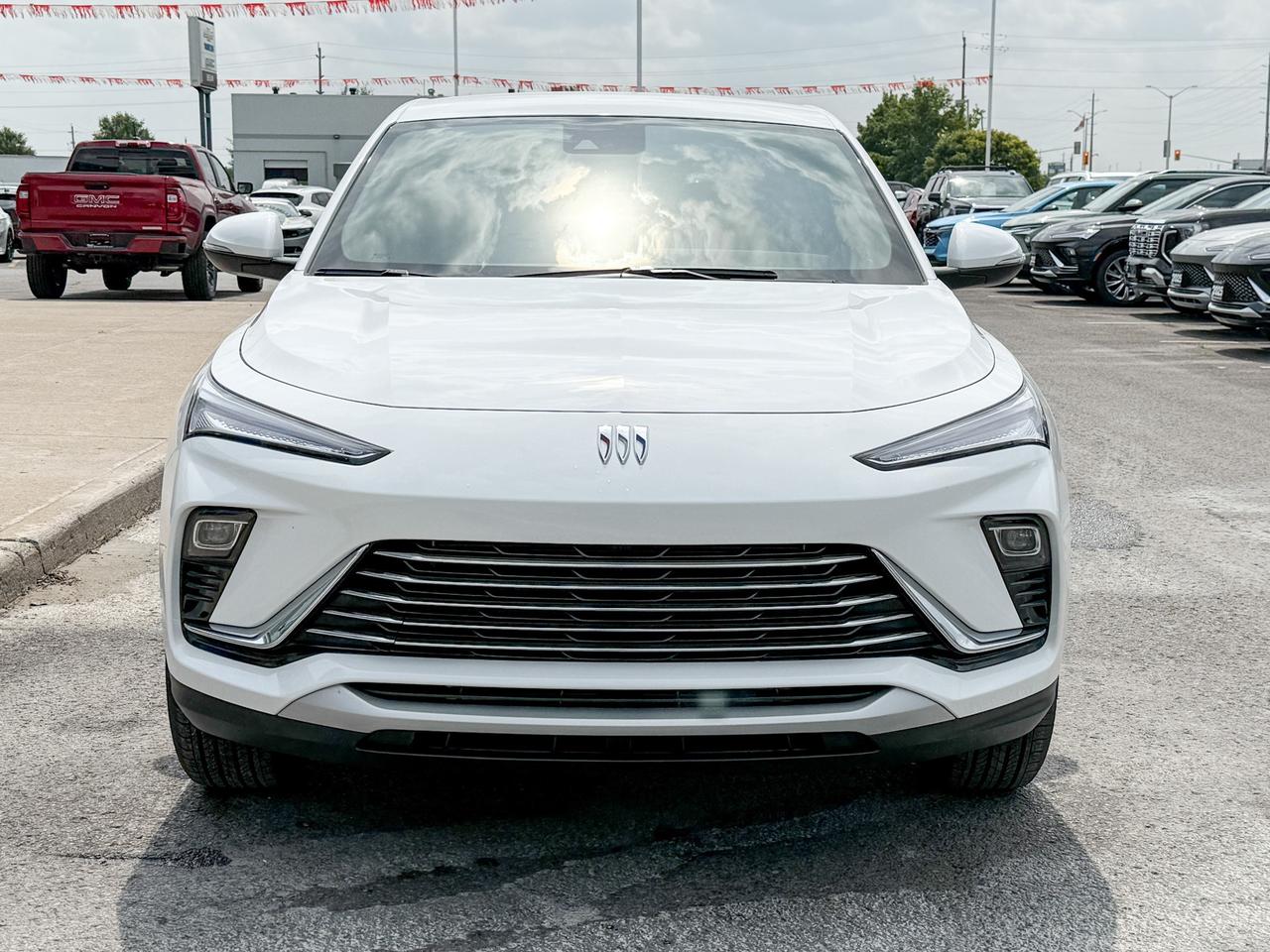 2025 Buick Envista Preferred 1.2L 3CYL WITH REMOTE START/ENTRY, HEATED SEATS, HEATED STEERING WHEEL, HD REAR VISION CAMERA, ANDROID AUTO AND APPLE CARPLAY Photo