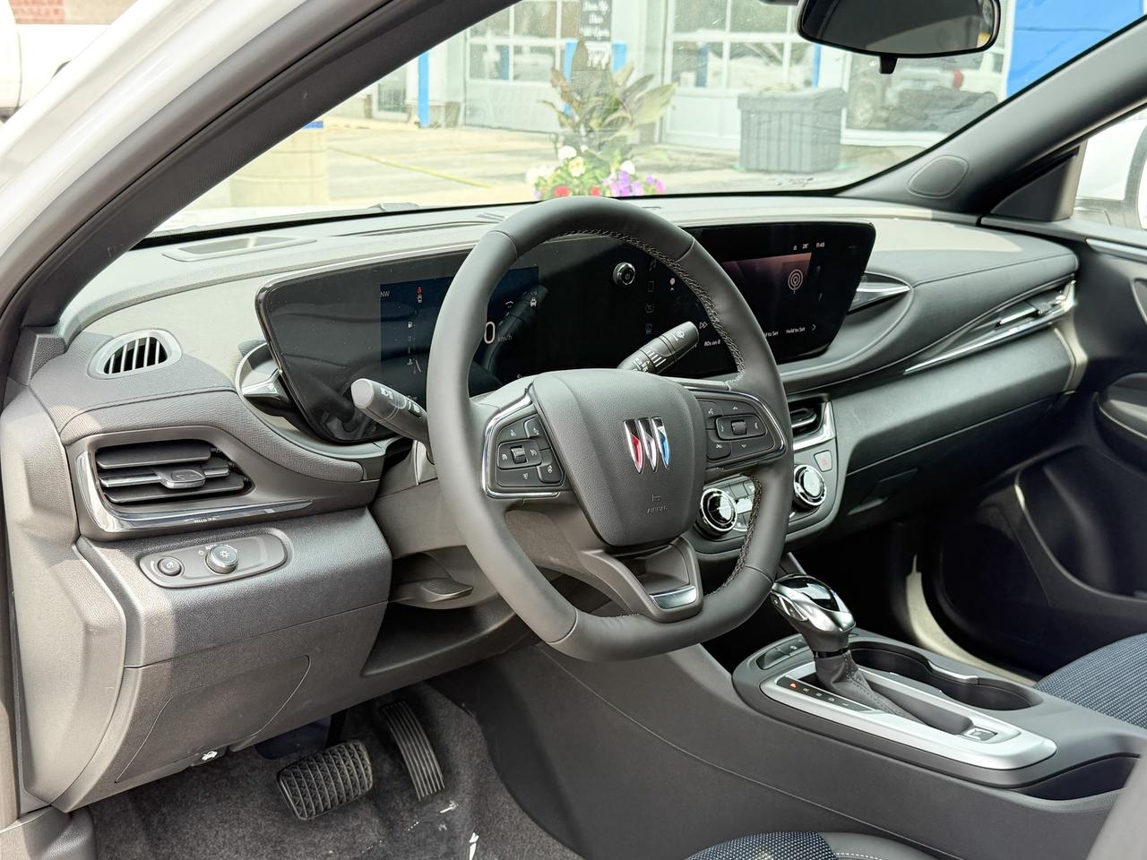 2025 Buick Envista Preferred 1.2L 3CYL WITH REMOTE START/ENTRY, HEATED SEATS, HEATED STEERING WHEEL, HD REAR VISION CAMERA, ANDROID AUTO AND APPLE CARPLAY Photo