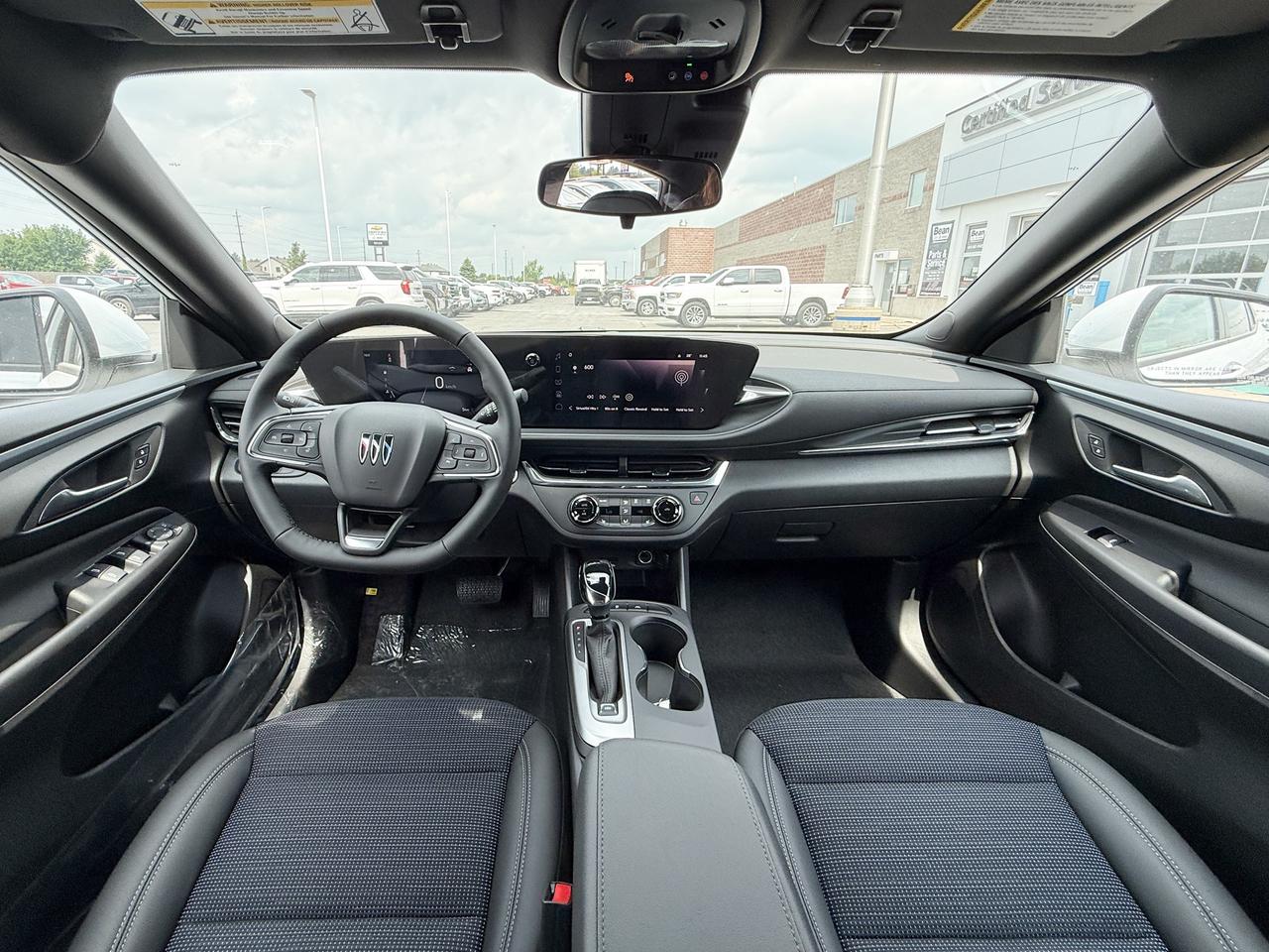 2025 Buick Envista Preferred 1.2L 3CYL WITH REMOTE START/ENTRY, HEATED SEATS, HEATED STEERING WHEEL, HD REAR VISION CAMERA, ANDROID AUTO AND APPLE CARPLAY Photo