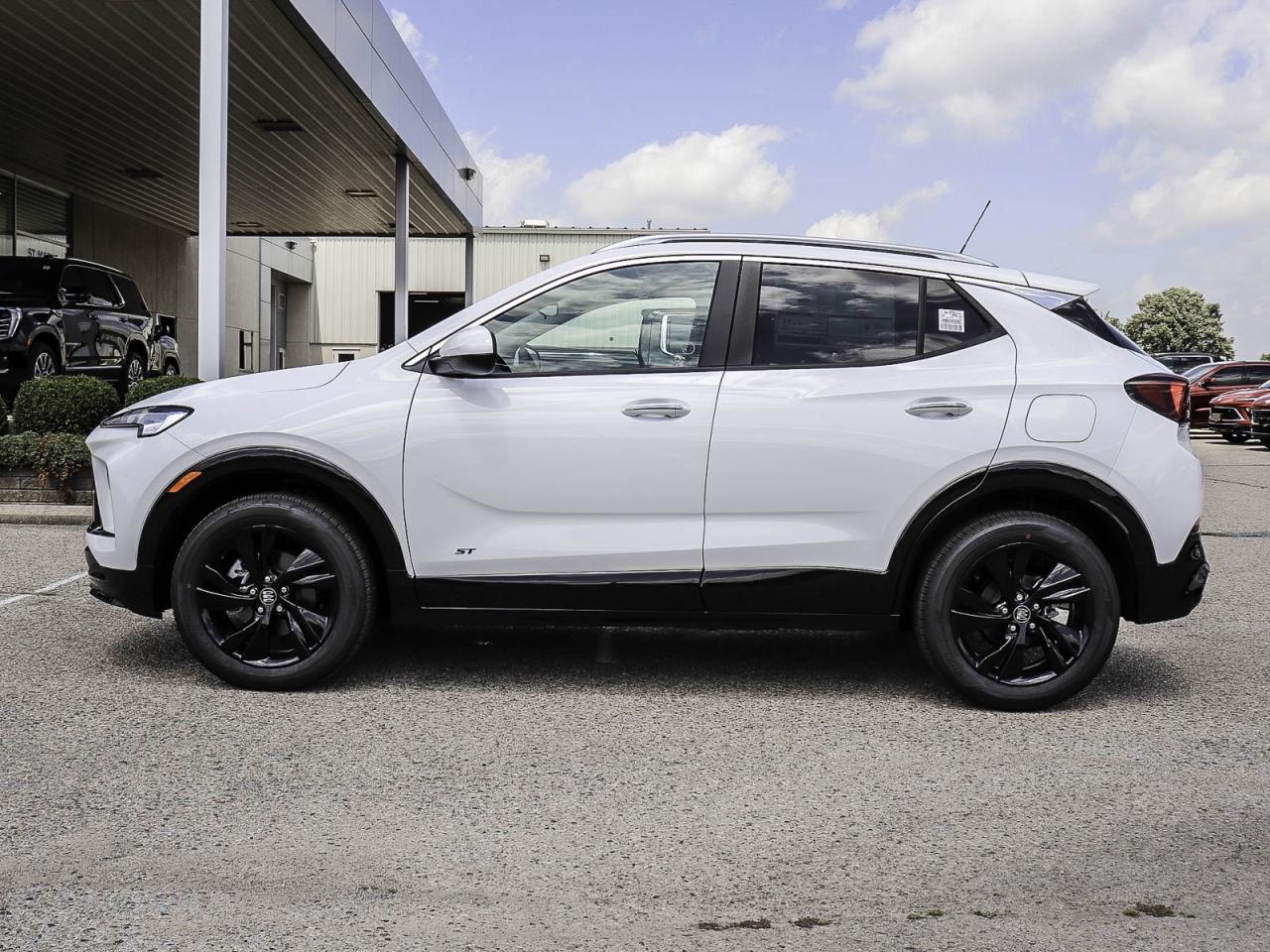 2026 Buick Encore GX Sport Touring Photo4