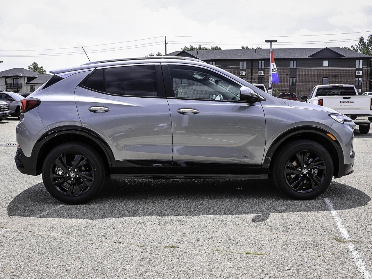 2026 Buick Encore GX Sport Touring Photo2