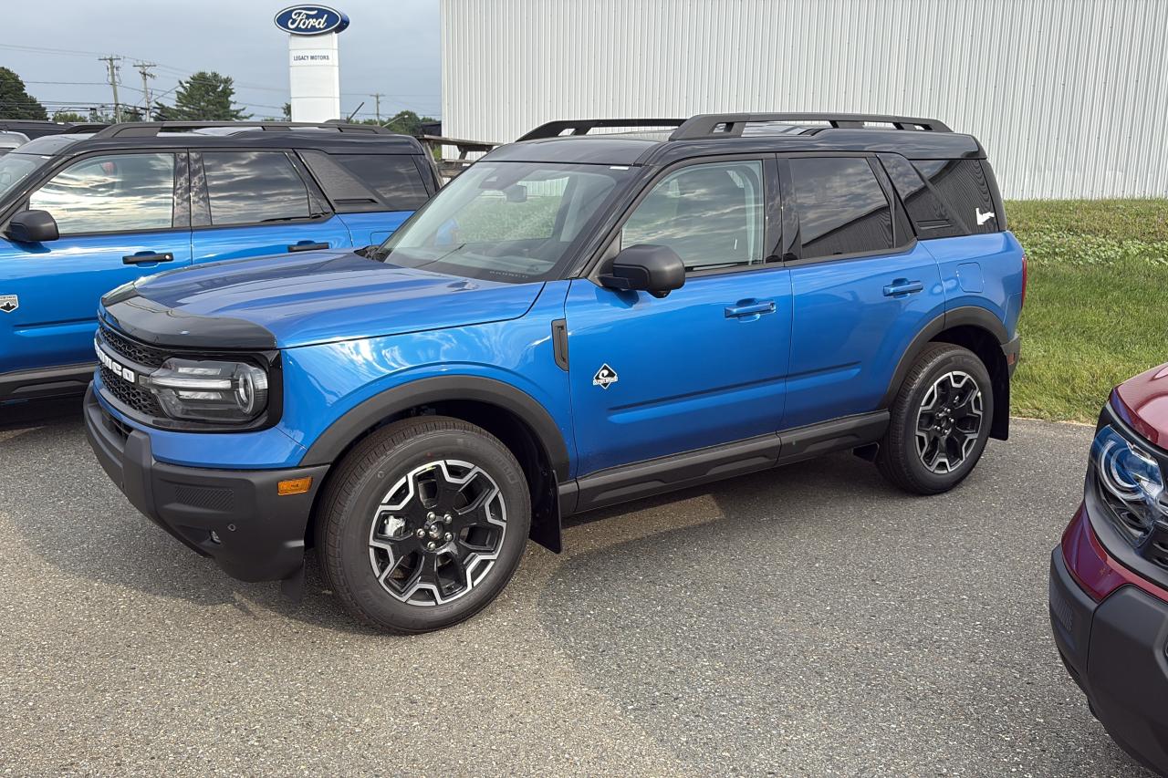 2025 Ford Bronco Sport Outer Banks® Photo0