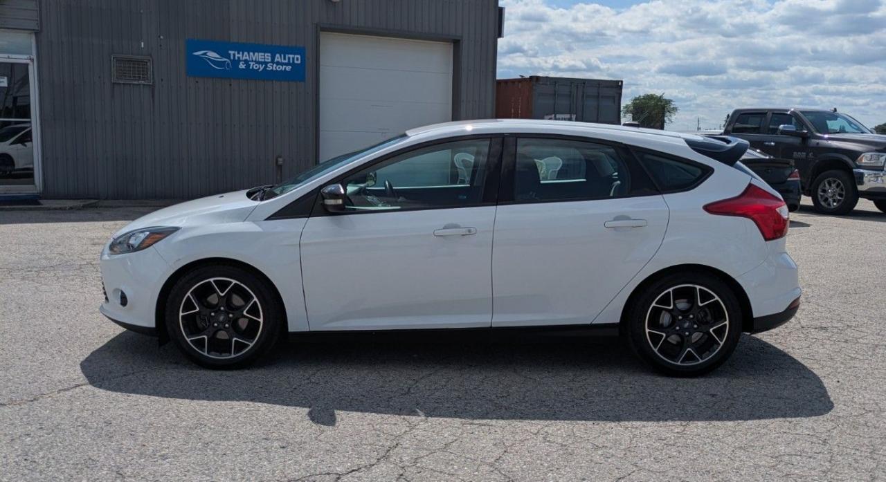 2014 Ford Focus SE - Photo #2
