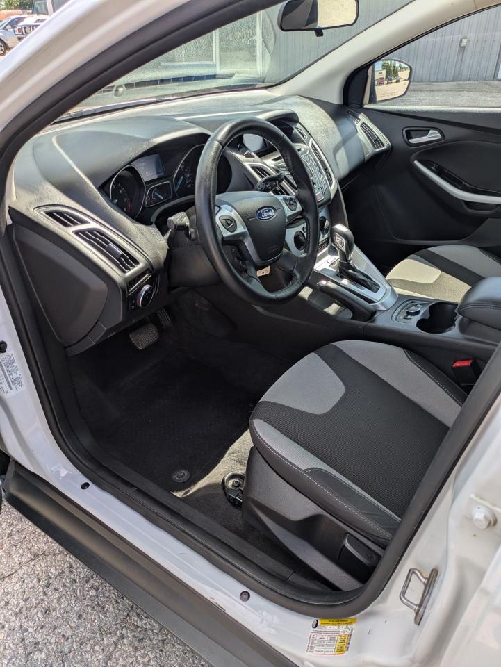 2014 Ford Focus SE - Photo #10
