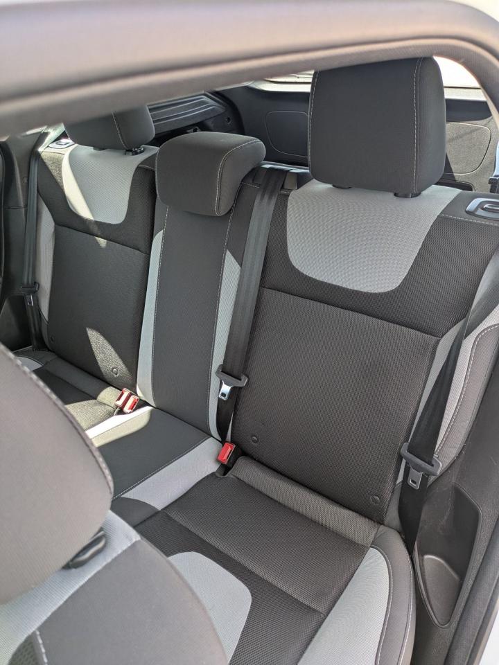 2014 Ford Focus SE - Photo #12