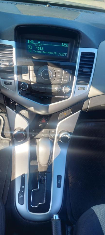 2016 Chevrolet Cruze 4dr Sdn - Photo #13