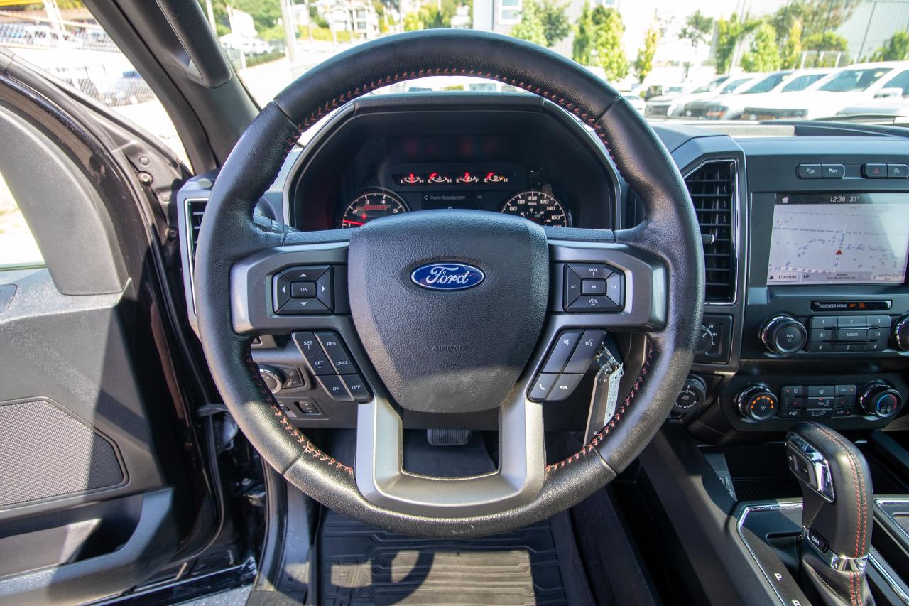 2019 Ford F-150 XLT 4WD SuperCrew 5.5' Box Photo5