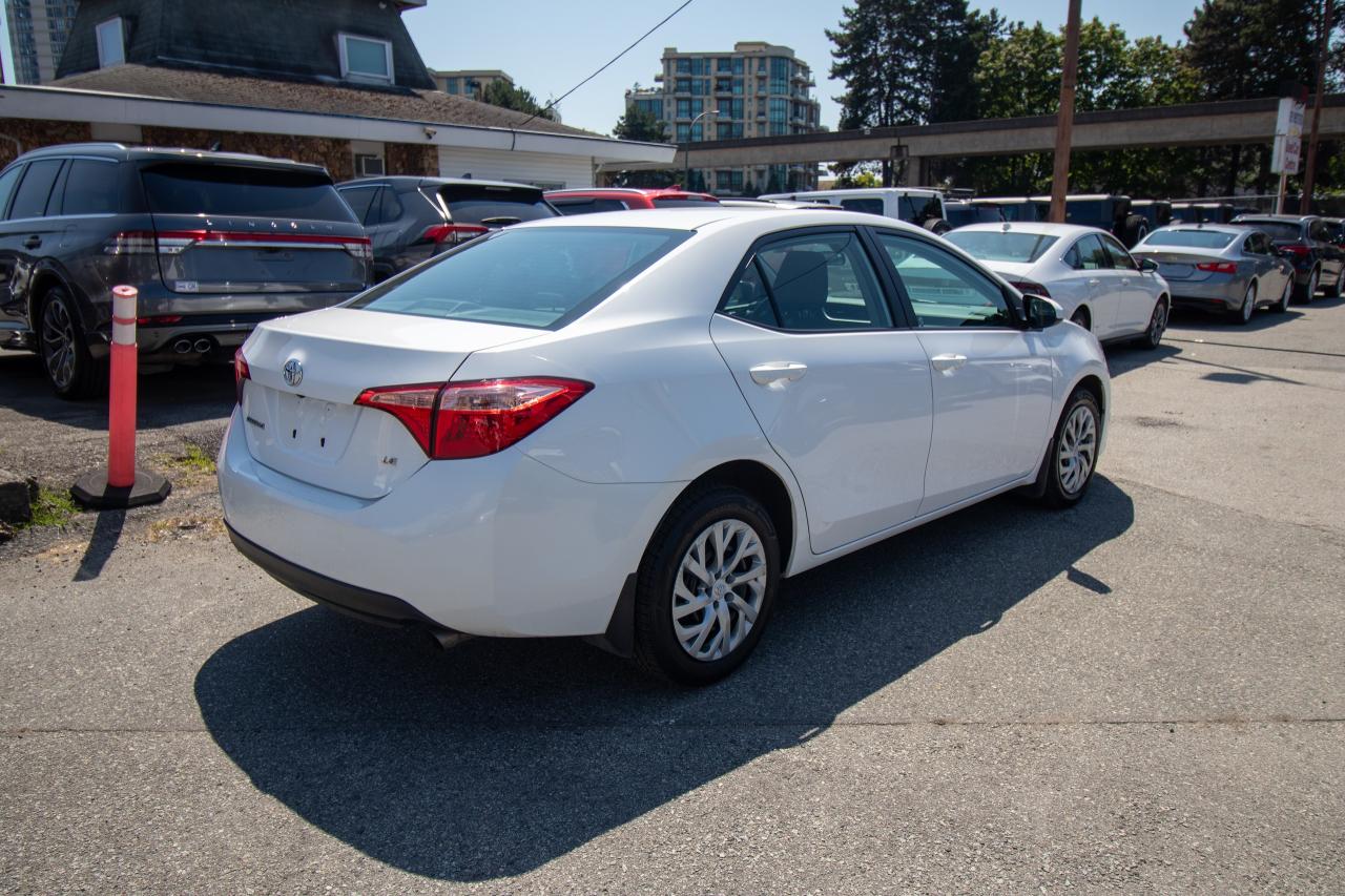 2017 Toyota Corolla  Photo4