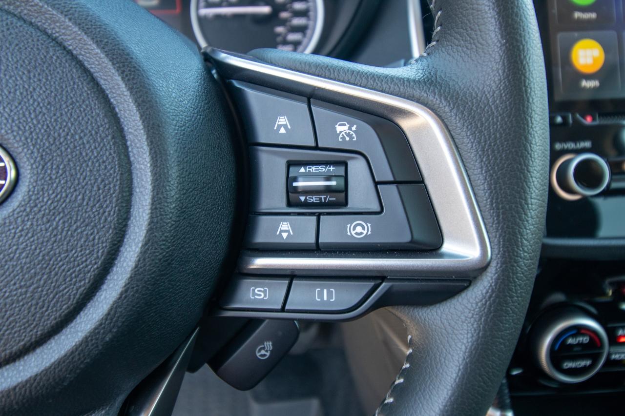 2022 Subaru Forester Touring CVT Photo5