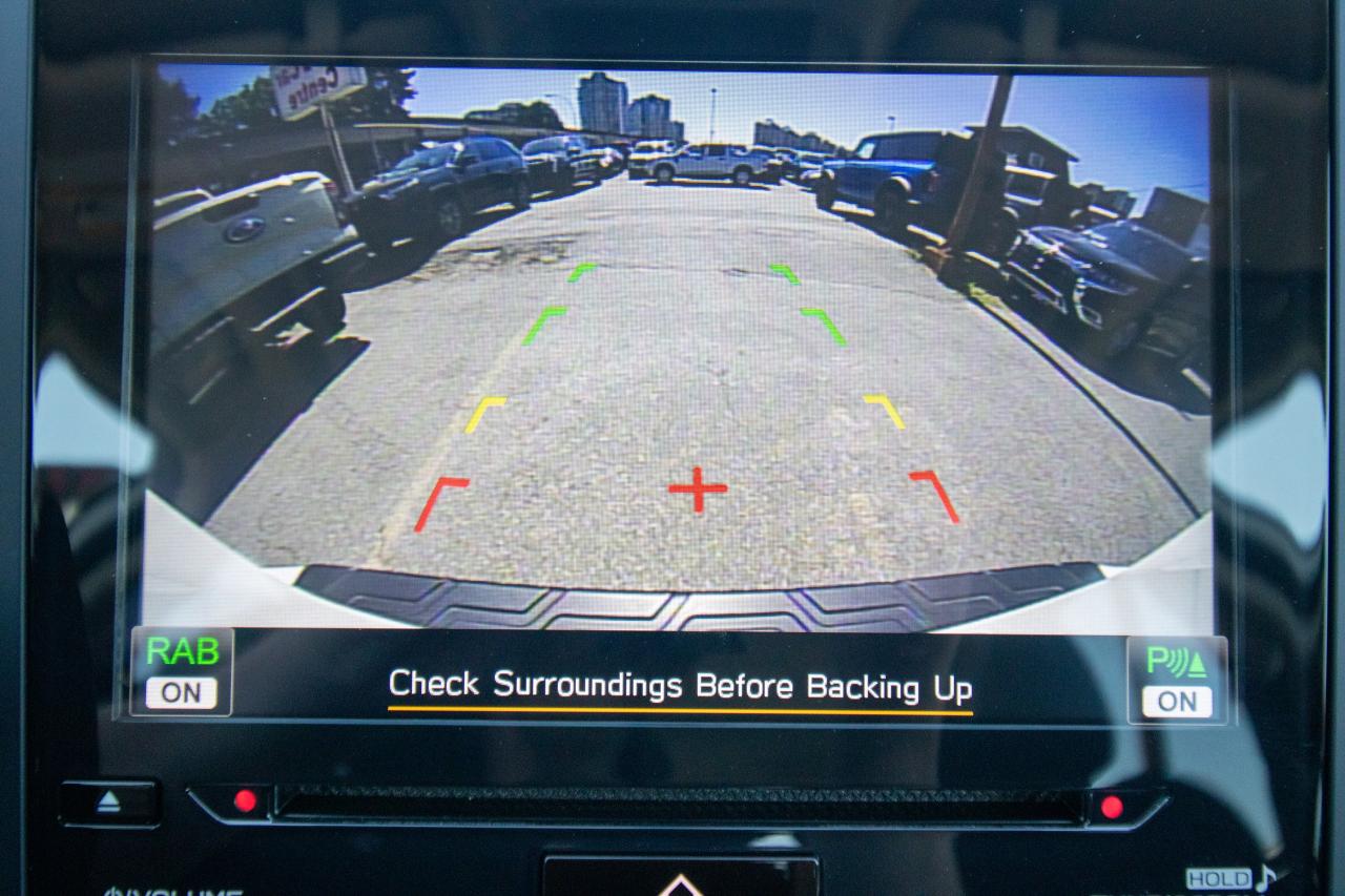 2022 Subaru Forester Touring CVT Photo5