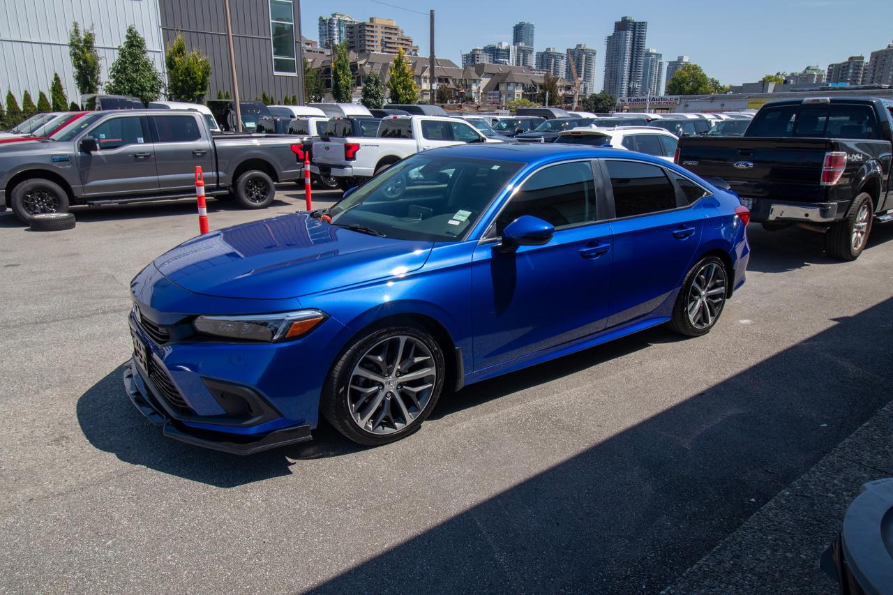 2023 Honda Civic Touring Photo