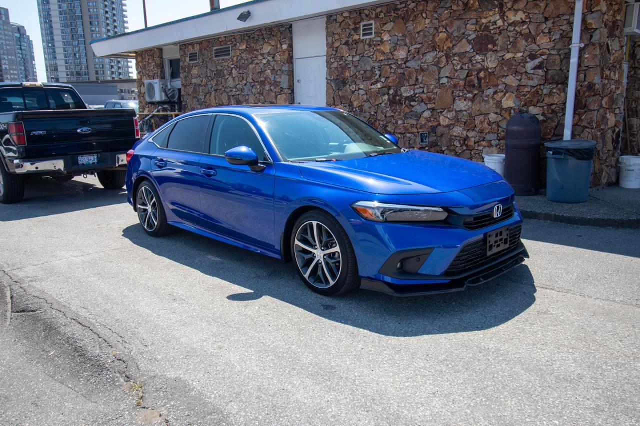 2023 Honda Civic Touring Photo4